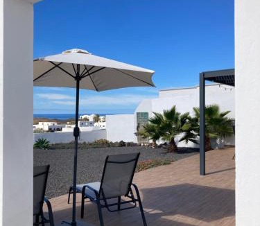 El Cuchillo Villa | Villa Chona