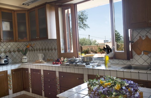 Province of Messina Villa | Villa Chorisia. Antique furniture Villa, large rooms and quiet area