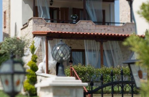 Afytos Villa | Villa Christos