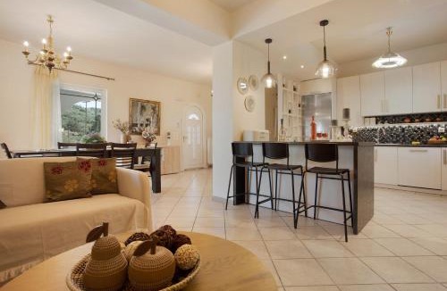 Alikanas Villa | Villa Chrysoula