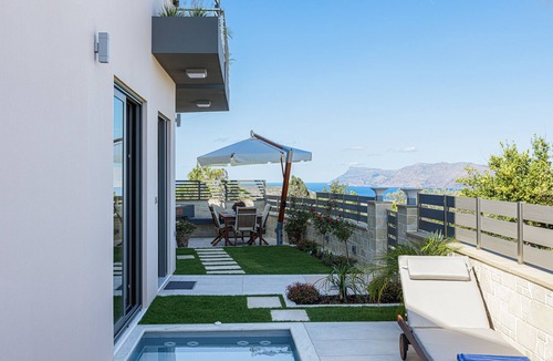 Koukounara Villa | Villa Chryssi nLocated on picturesque hills ,only 5 miles from Kissamos center