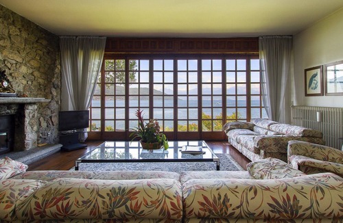 Ispra Villa | Villa Cind
