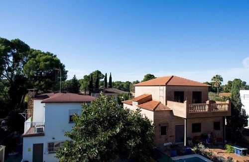 L'Eliana Ski Chalet | Villa Citrus Garden | 5 Guests | Pool & BBQ