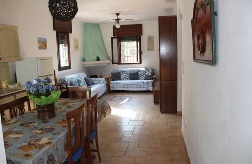 Torre San Giovanni Villa | Villa climatizzata con grande porticato esterno vicino alle spiagge