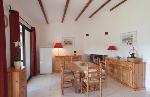 Santa Giulia Villa | Villa Classic 3 bedrooms - Santa Giulia - Residence with heated pool