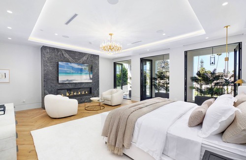 Beverly Hills Villa | Villa Colette by LuxJB 🏆 Beverly Hills Mansion with Resort-Style Service