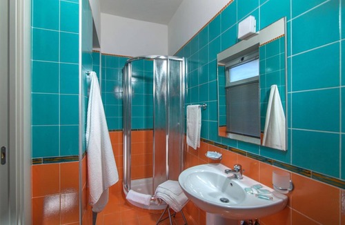 Villammare Bed & Breakfast | Villa Comics