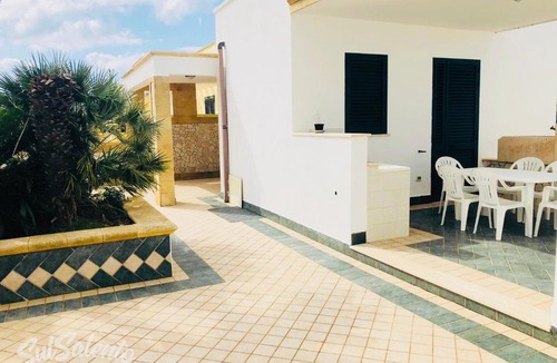 Lido Marini Villa | Villa con doppio appartamento piano terra e semi-interrato