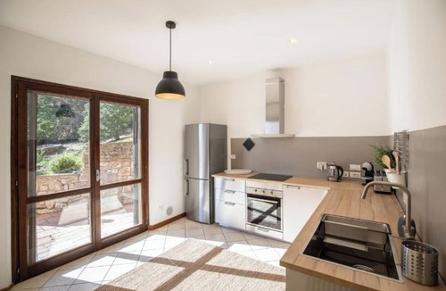 Corciano Villa | Villa 'Con Piscina' with Lake View, Private Garden and Wi-Fi