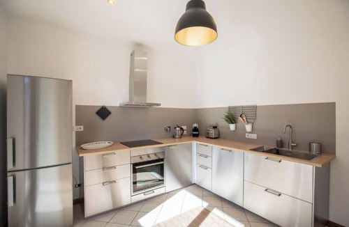 Corciano Villa | Villa 'Con Piscina' with Lake View, Private Garden and Wi-Fi