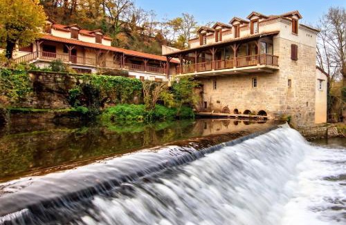 Milhars Villa | Villa confortable à Milhars avec piscine privée