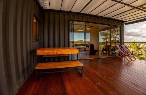 Sao Roque House | Villa Container in the Wine Route