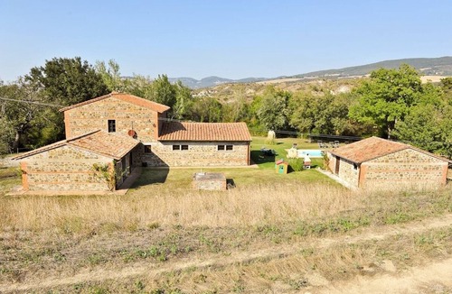Sarteano Villa | Villa Conte - Private countryside villa with pool