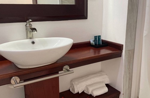 Roseau Hotel | Villa Copthall