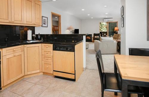 Vail Apartment | Villa Cortina 120