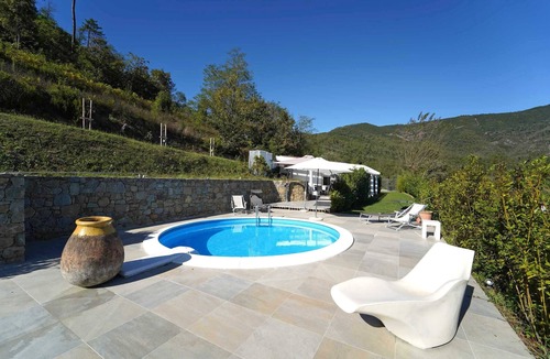 Beverino House | VILLA COSTA 5pax, charming cottage with private pool, A/C, BBQ near Cinque Terre