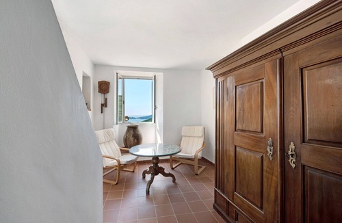 Zoagli Villa | Villa 'Cottage Rustico Con Vista Mare' with Sea View, Shared Terrace and Wi-Fi