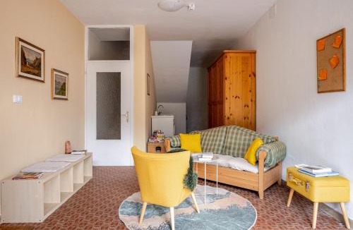 Arco Apartment | villa Cretaccio Arco,bilocale in casa di campagna a 5 Min dal lago con deposito bici e attrezzatura