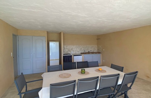 Cucuron Villa | Villa Cucuron, on the heights of Luberon