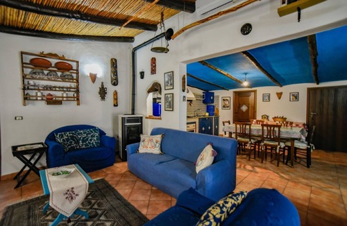 Oliena Villa | Villa Cusidore with large garden