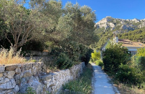 Montredon House | Villa D'architecte, 3min de la Plage, Adossée au Parc des Calanques