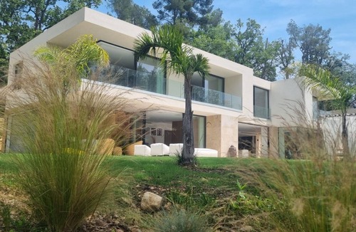 Opio Villa | Villa d Architecte Neuve d Environ 310 m2 Située Dans un Domaine Sécurisé