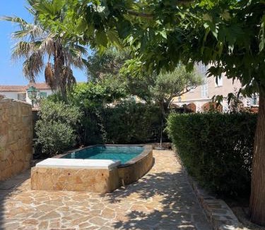 Port Grimaud Villa | Villa d'exception avec jardin et piscine sur le port