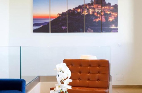 Eze Apartment | Villa d exception avec terrasse, jacuzzi, vue mer, parking, en plein cœur du village de Eze