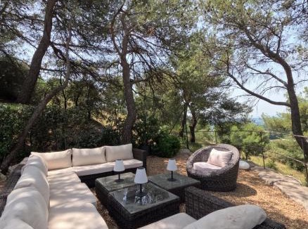 Cavaillon Villa | Villa d'exception en Provence, avec piscine et vue imprenable proche de St Rémy, Gordes, Eygalieres, Isle sur Sorgues