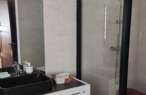 Antananarivo Avaradrano Bed & Breakfast | Villa d'exception, guest house 4 king-size suites, 8 people-Antananarivo