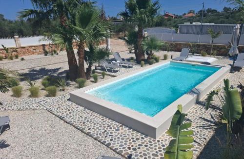 Pazinos Villa | Villa Dadis
