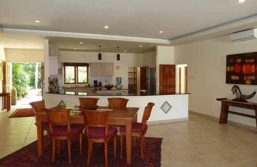 Kalisada Villa | Villa Damai