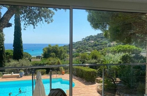 Ramatuelle House | Villa Dans un Paradis Naturel Face à la mer ! Activités Sportives sur Place