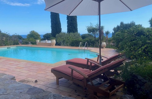 Ramatuelle House | Villa Dans un Paradis Naturel Face à la mer ! Activités Sportives sur Place