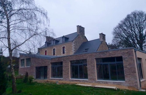 Langoat Villa | Villa de 11 chambres avec piscine interieure jacuzzi et jardin clos a Langoat a 6 km de la plage