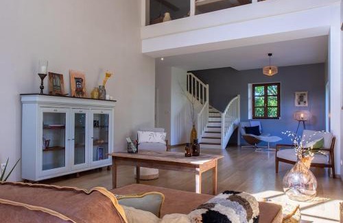 Tresserve Villa | Villa de 181m2 4 chambre avec piscine et stationnement