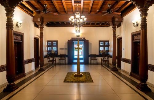 Thalassery Hotel | Villa de 1945