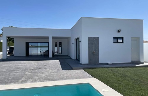 Lucena House | Villa de Aras .