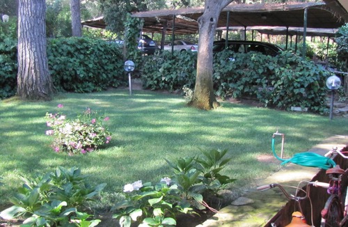 Punta Ala House | Villa de Cuatro Familias con Jardín en el Corazón del Bosque de Pinos