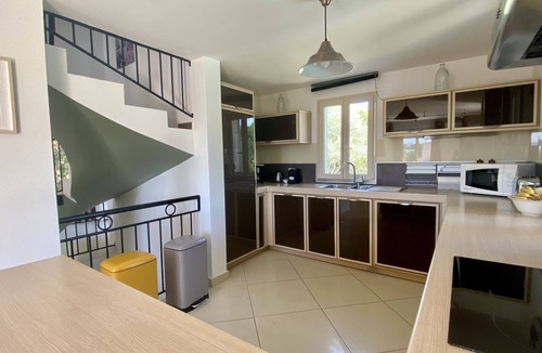 Saint-Saturnin-les-Apt House | Villa de Vacances Confortable Idéale Pour des Vacances en Toute Sérénité!