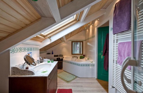 Le Palais Bed & Breakfast | Villa de Jade