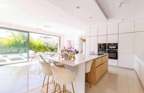 Est House | VILLA DE LA TORSE