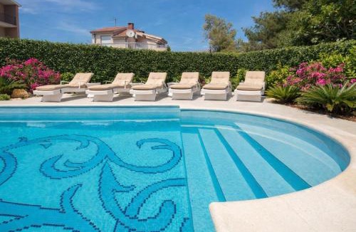 Split Apartment | VILLA de LUXE