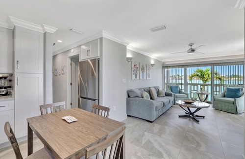 Marco Island Condo | Villa de Marco, Water-front - 2-bedroom condo on Marco Island with Washer Dryer