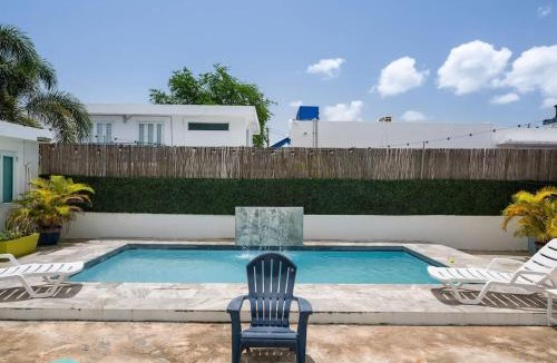 Punta Las Marias Apartment | Villa de Playa Beachside Retreat with Balcony and Pool