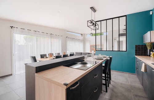 Bruz Villa | Villa “De Standing” with Private Pool, Wi-Fi, and Air Conditioning