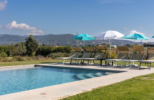 Ferretto Villa | Villa dei Vini – Country house with swimming pool in Cortona, Tuscany.