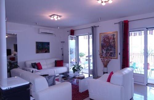 Igalo House | Villa del Mar
