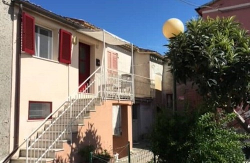 Barchi House | Villa del Monte - charming & quite holiday home 2-4 pers. with garden