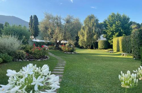 Santa Maria del Giudice House | Villa Del Papa
